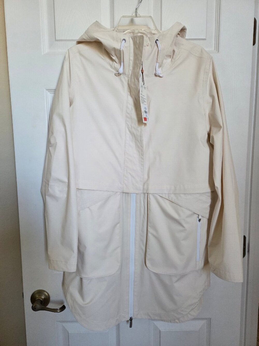 Calia by Carrie Underwood Raincoat *NWT* Orig $148